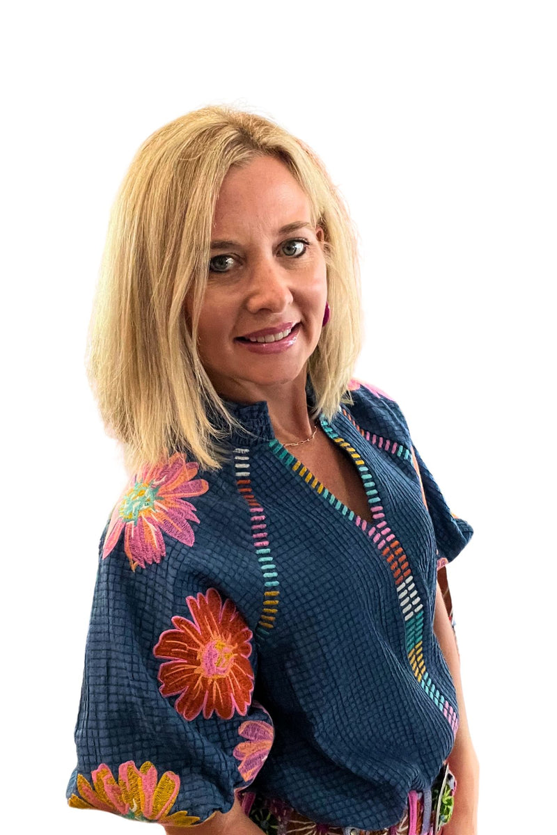 Embroidered Flower Puff Sleeve Top