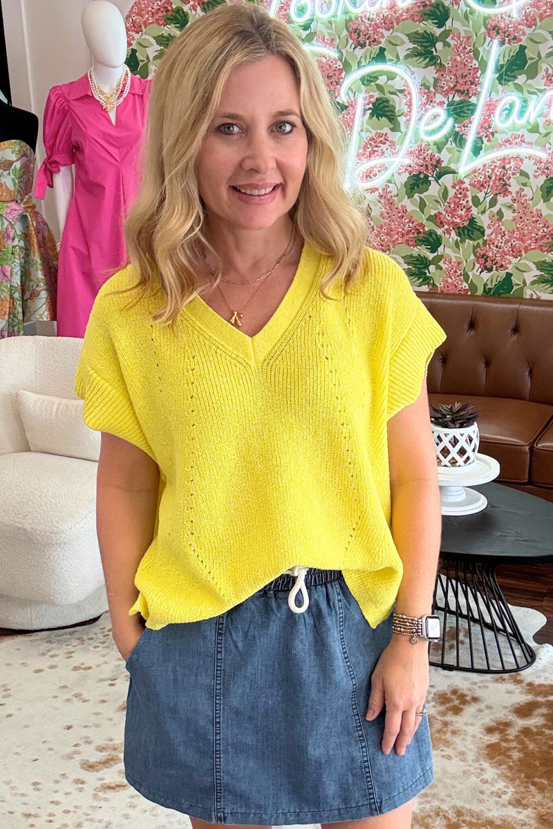 Knit Short Sleeve V-Neck Top