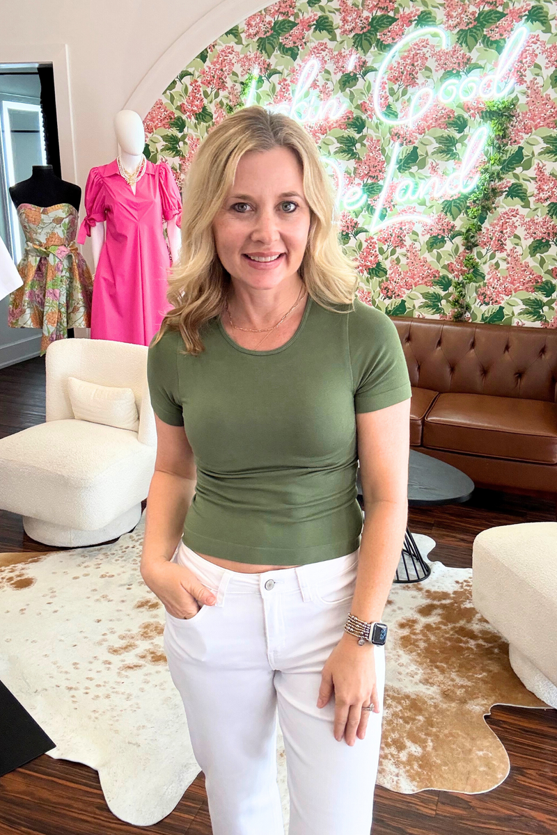 Short Sleeve Waist Length Tee
