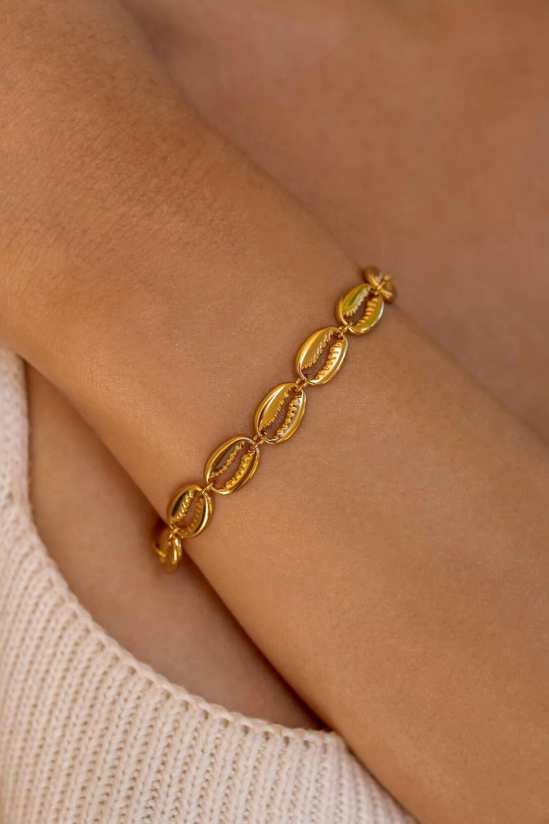 Alco Puka Shell Bracelet