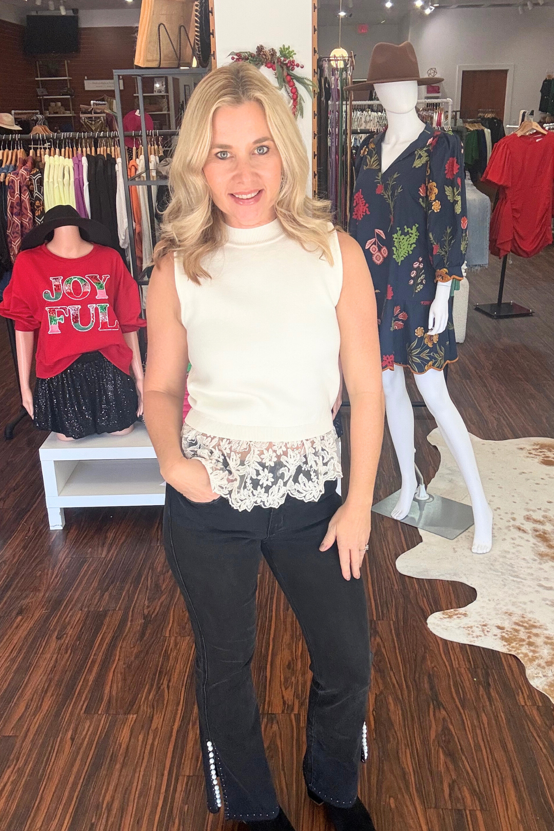 Lace Trim Sleeveless Knit Top