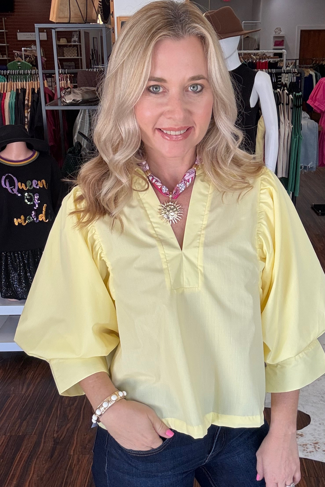 3/4 Pleated Sleeve V-Neck Top