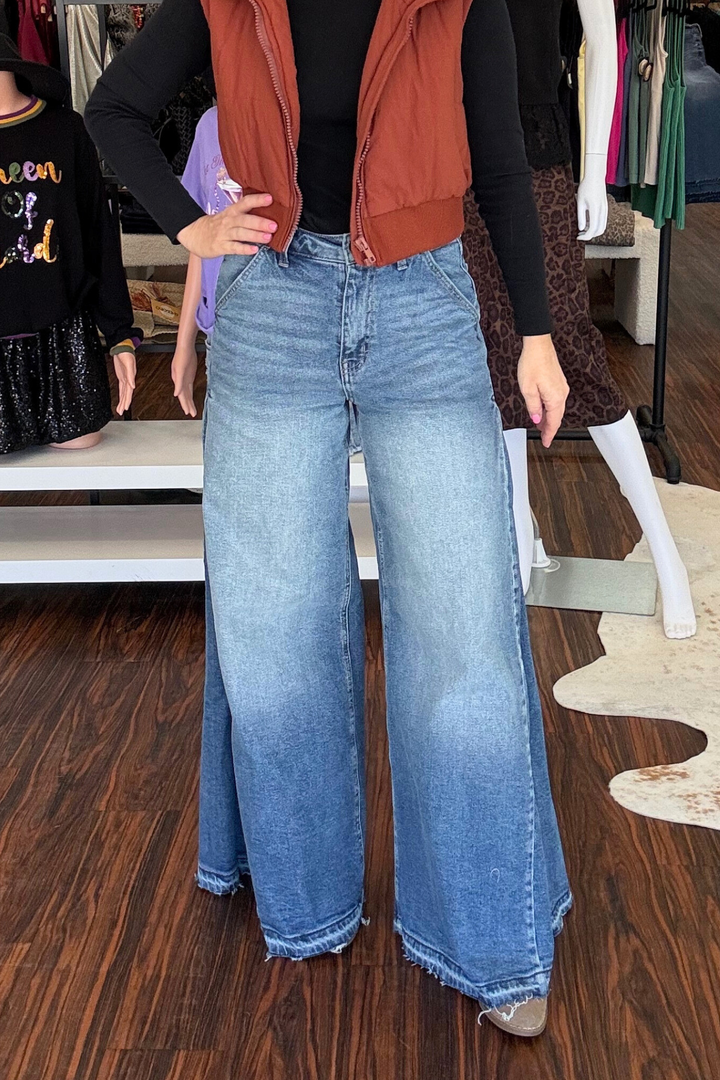 Wide Leg Jeans with Side Triangular Tuck