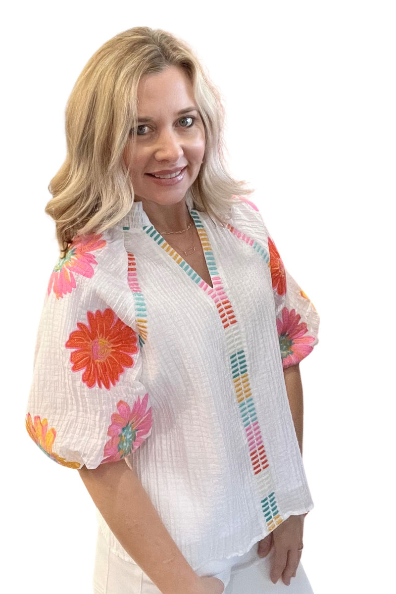 Embroidered Flower Puff Sleeve Top