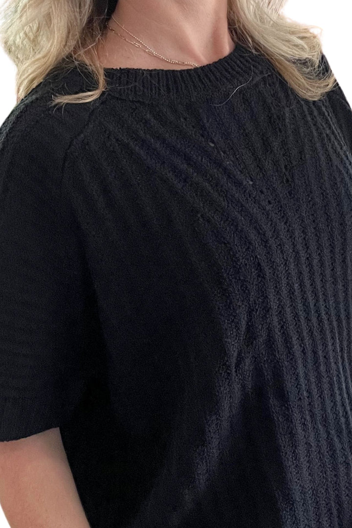 Loose Fit Knit Short Sleeve Top
