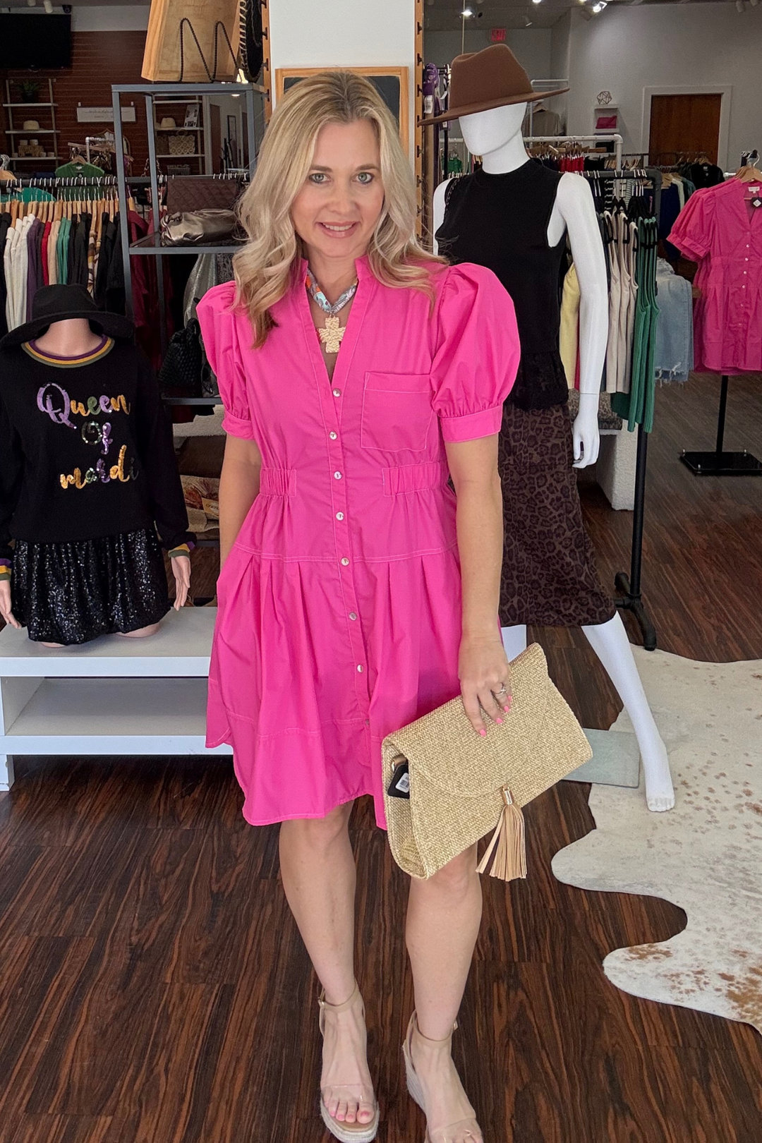 
Elevate your everyday style with this modern mini dress, designed for effortless sophistication. The structured puff sleeves and split V-neck with band collar create a contemporary silhouette, while the front button closure offers practical charm. Functional details like the chest patch pocket, side pockets, and buttoned cuffs blend form with function. An elasticated waist provides a flattering fit, and the lightweight woven fabric drapes beautifully without cling