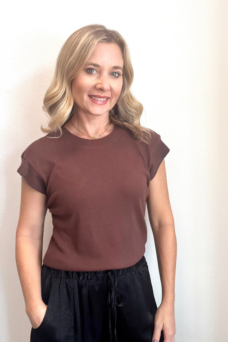 Dark Oak Gabby Top