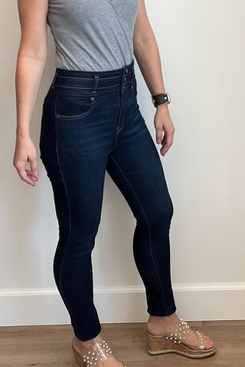 High Rise Super Skinny Dark