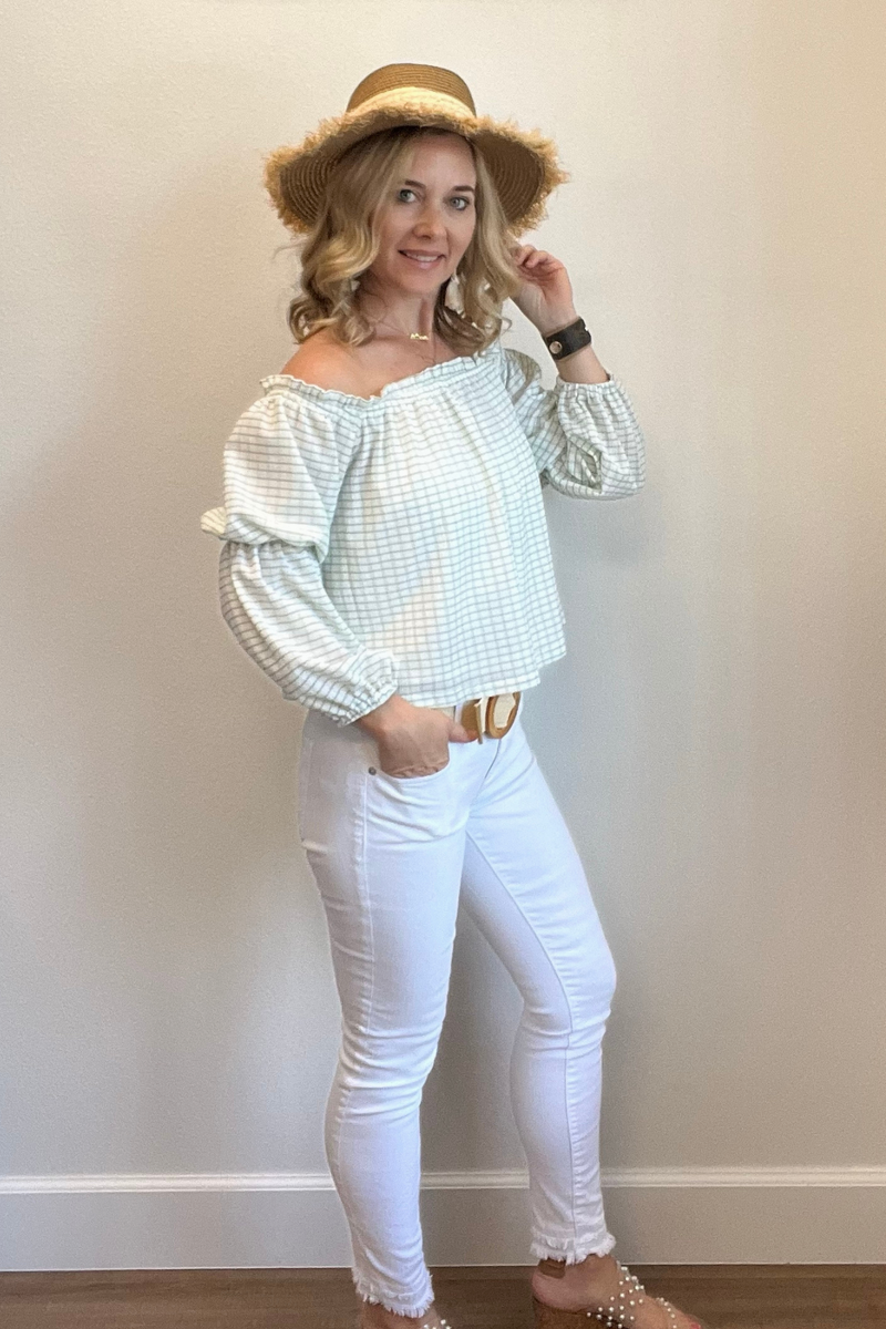 Betty OTS Balloon Sleeve Top